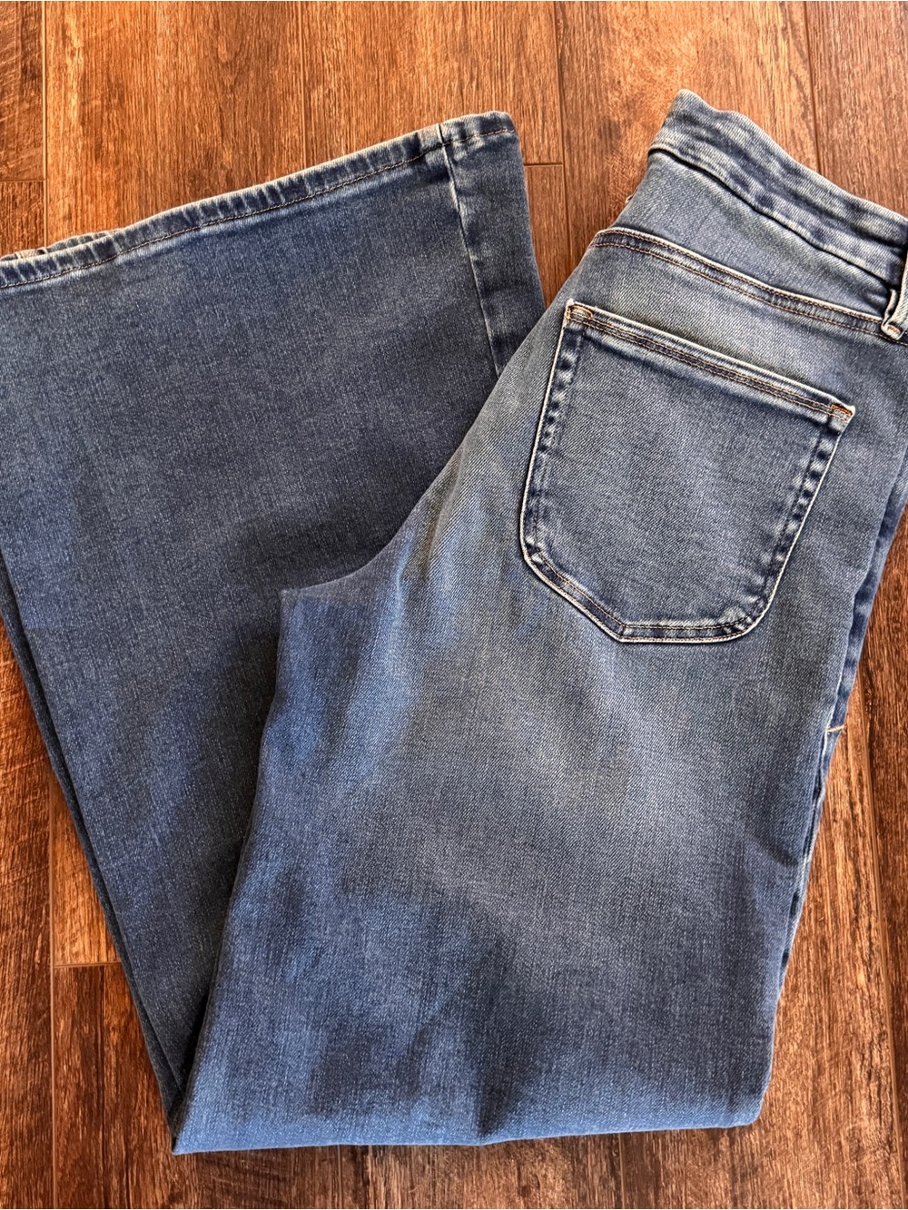 Good American Soft Tech Good Waist Palazzo 10/30 Jeans - Picture 3 of 9